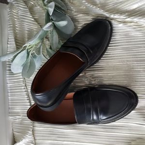 UNIVERSAL THREAD, BLACK, SIZE 9, LOAFERS